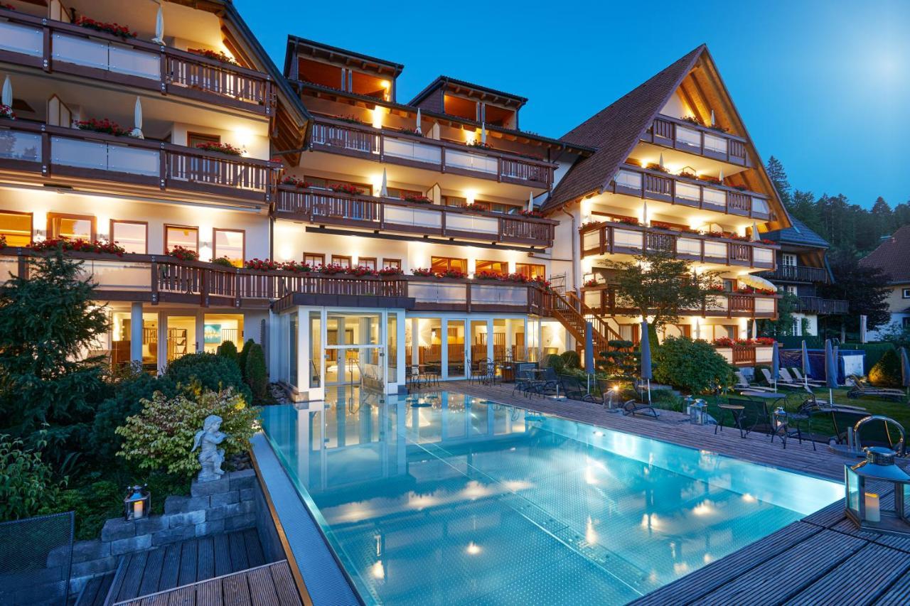 Erfurths Bergfried Ferien & Wellnesshotel ฮินเทอร์ซาร์เทน ภายนอก รูปภาพ