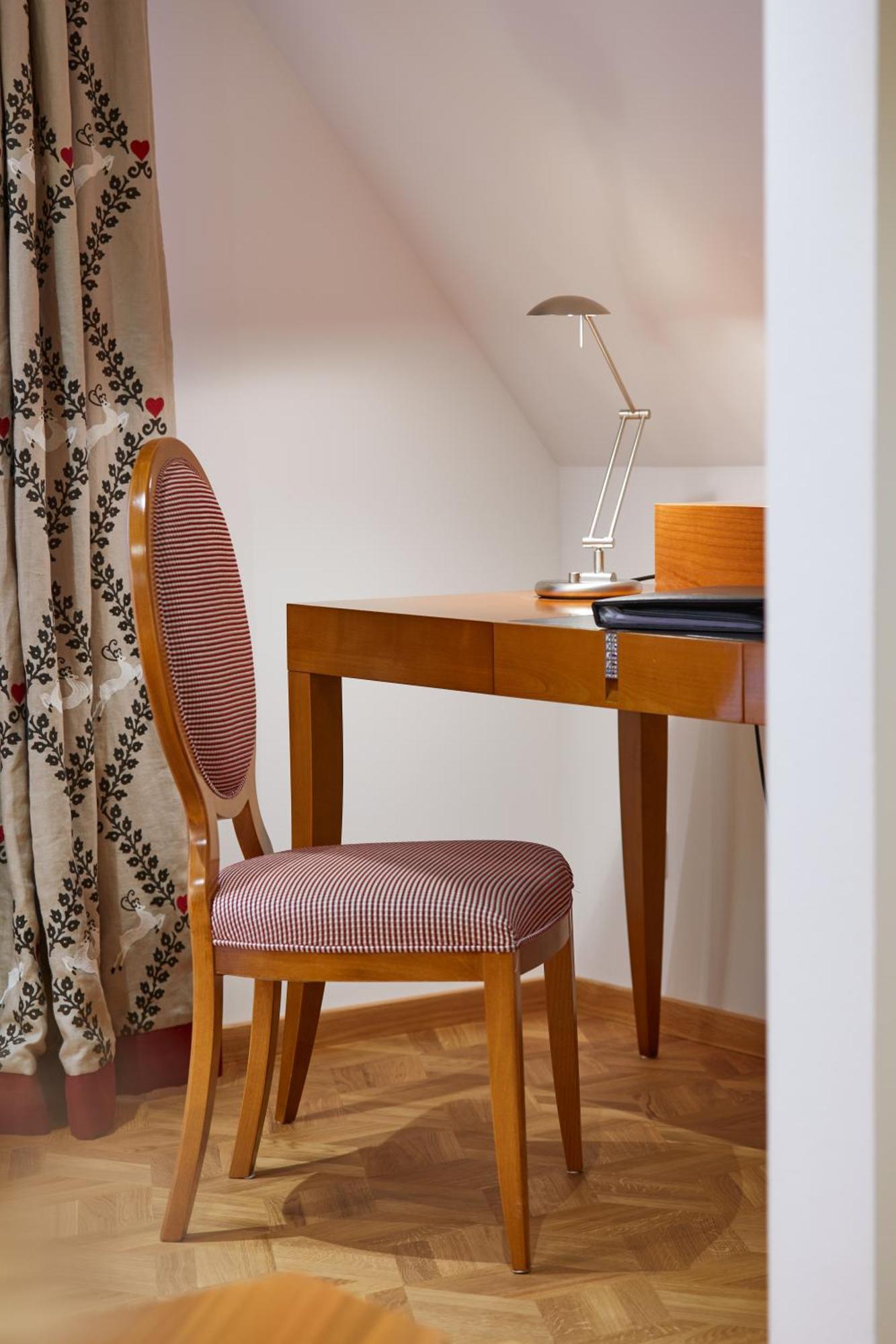 Erfurths Bergfried Ferien & Wellnesshotel ฮินเทอร์ซาร์เทน ภายนอก รูปภาพ