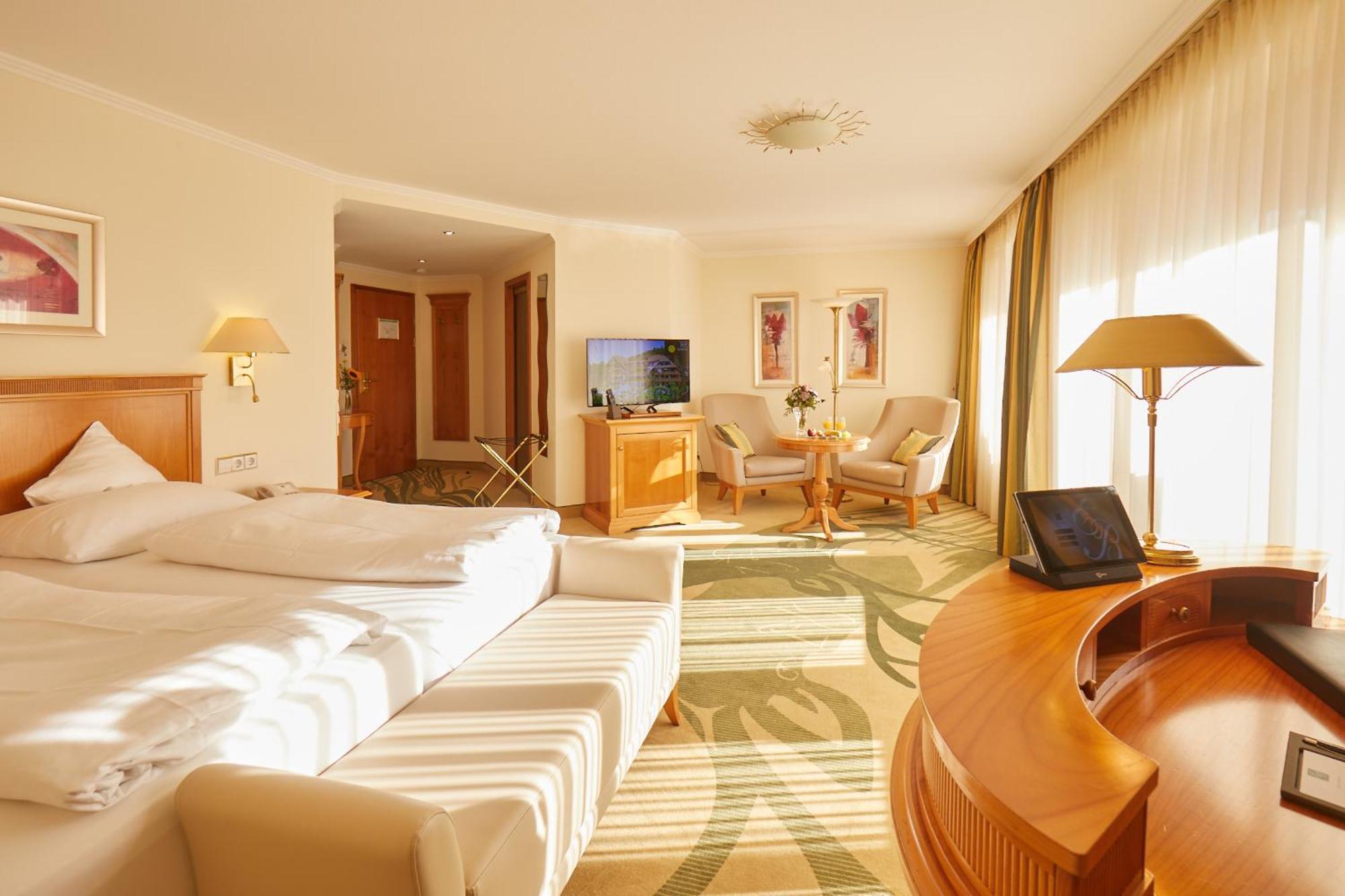 Erfurths Bergfried Ferien & Wellnesshotel ฮินเทอร์ซาร์เทน ภายนอก รูปภาพ
